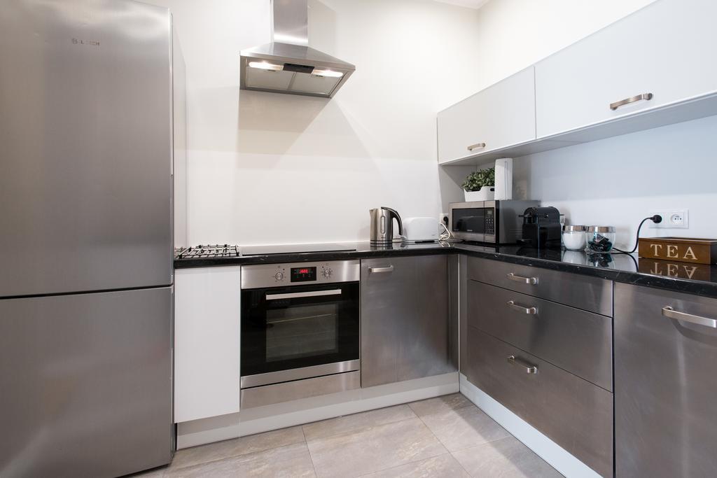 Luxe Living Krakow Apartment ภายนอก รูปภาพ