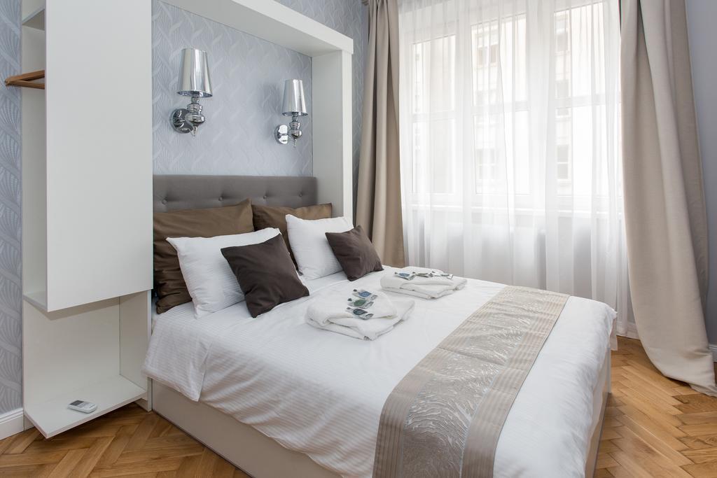 Luxe Living Krakow Apartment ภายนอก รูปภาพ