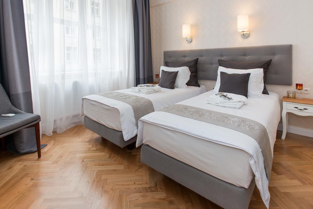 Luxe Living Krakow Apartment ภายนอก รูปภาพ