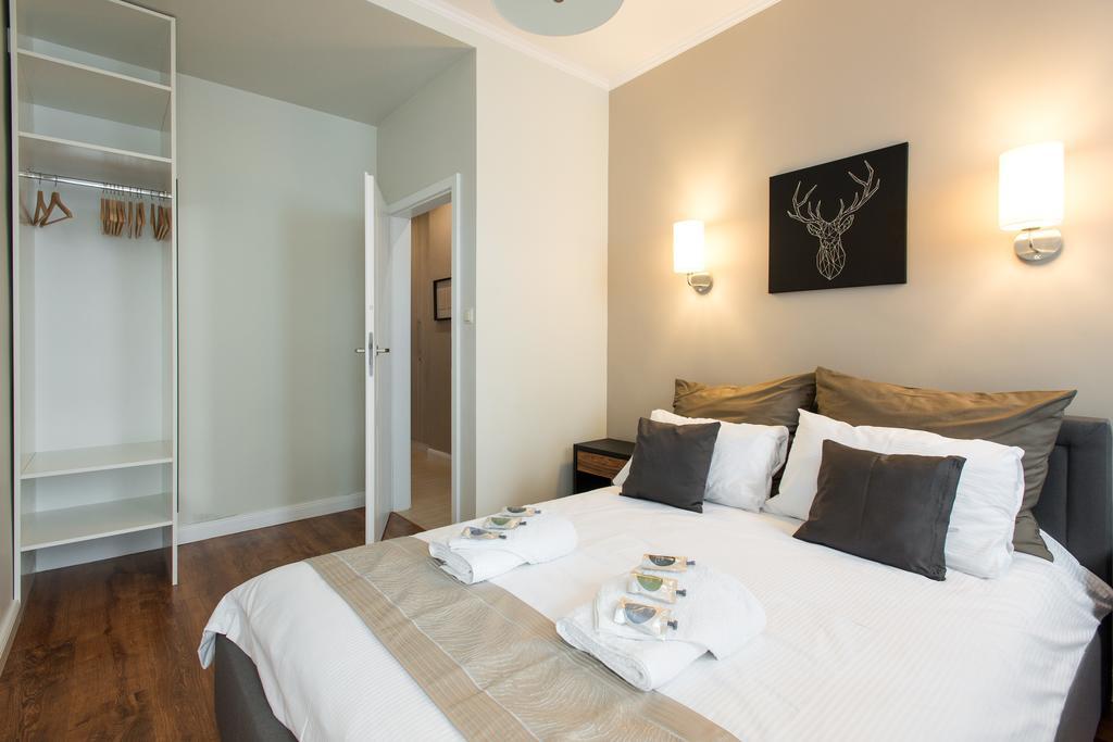 Luxe Living Krakow Apartment ภายนอก รูปภาพ
