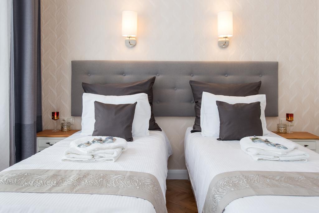 Luxe Living Krakow Apartment ภายนอก รูปภาพ