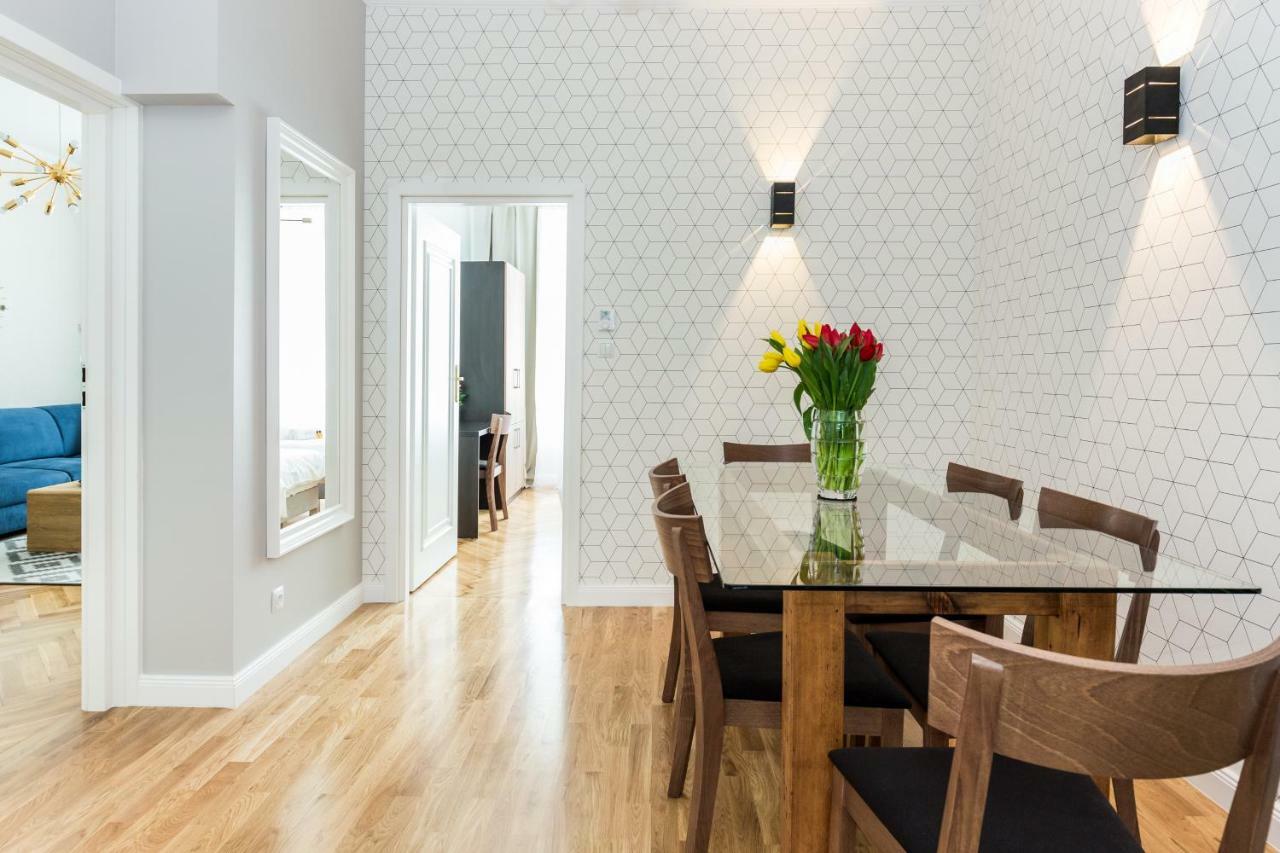 Luxe Living Krakow Apartment ภายนอก รูปภาพ