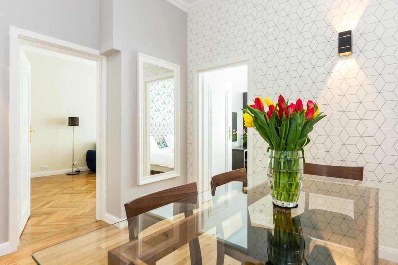 Luxe Living Krakow Apartment ภายนอก รูปภาพ